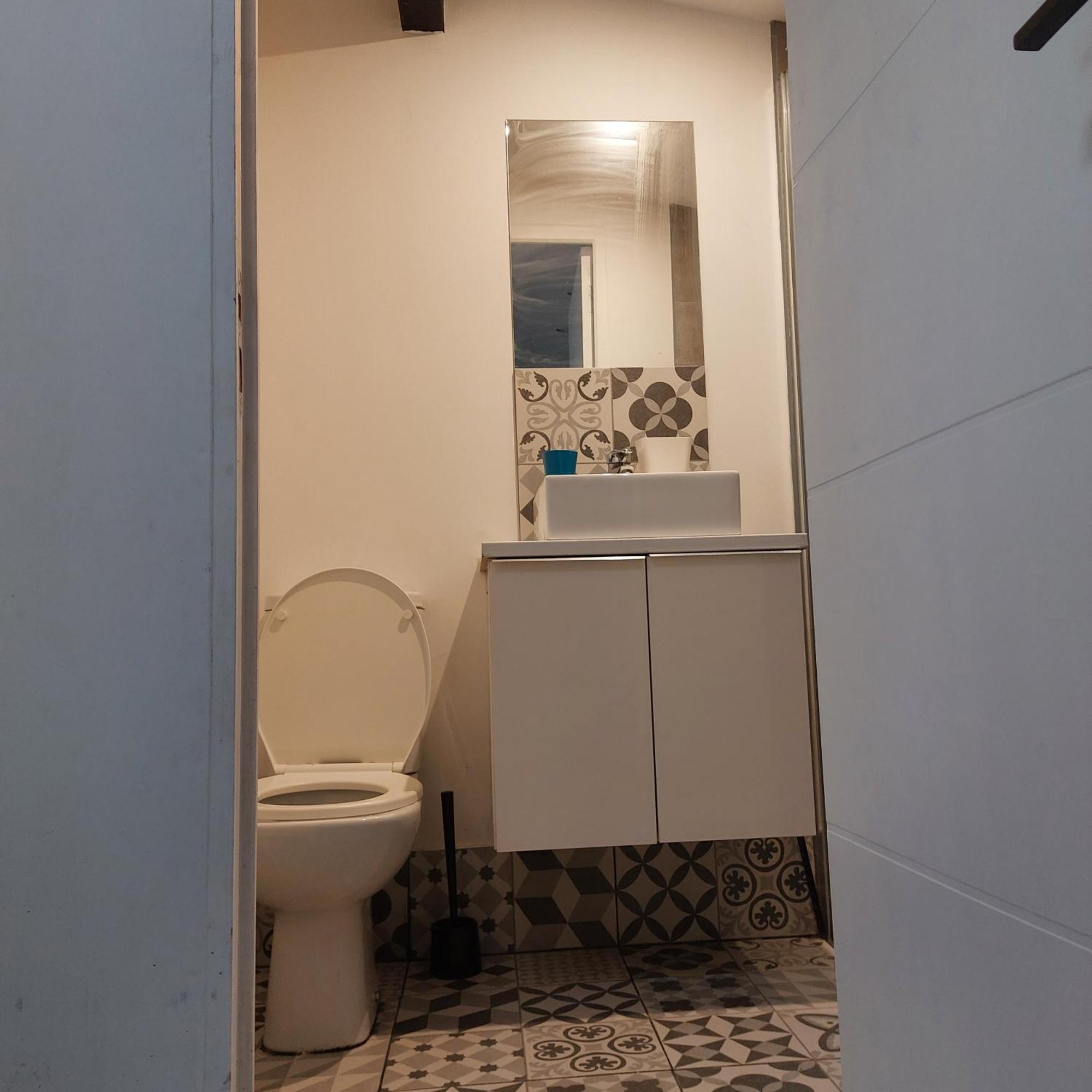 Studette Equipee Apartment *